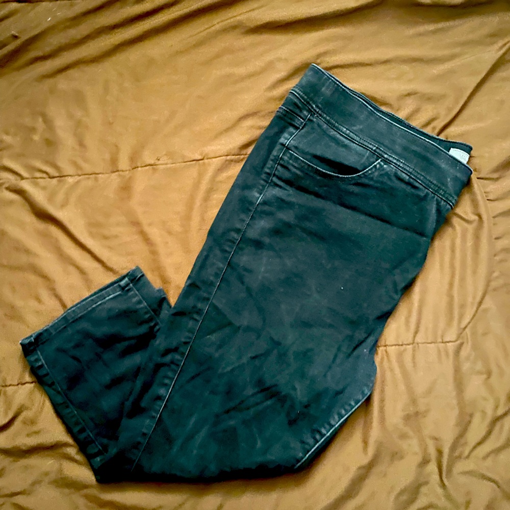 Torrid Crop Lean Jean